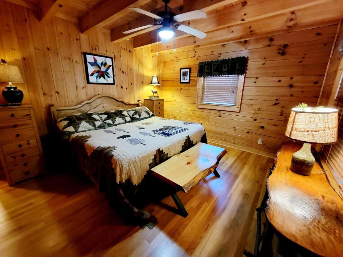 Red Wolf Cabin In Maggie Valley Exterior photo