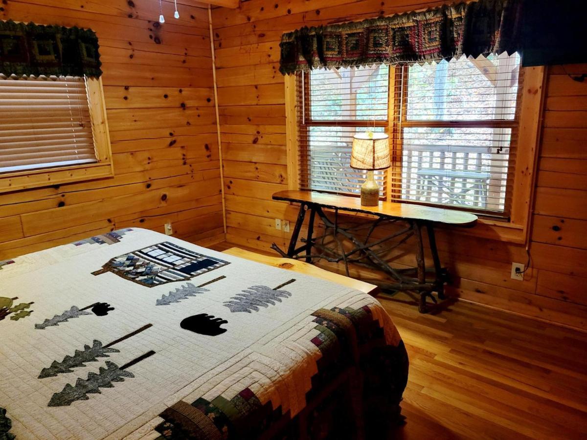 Red Wolf Cabin In Maggie Valley Exterior photo